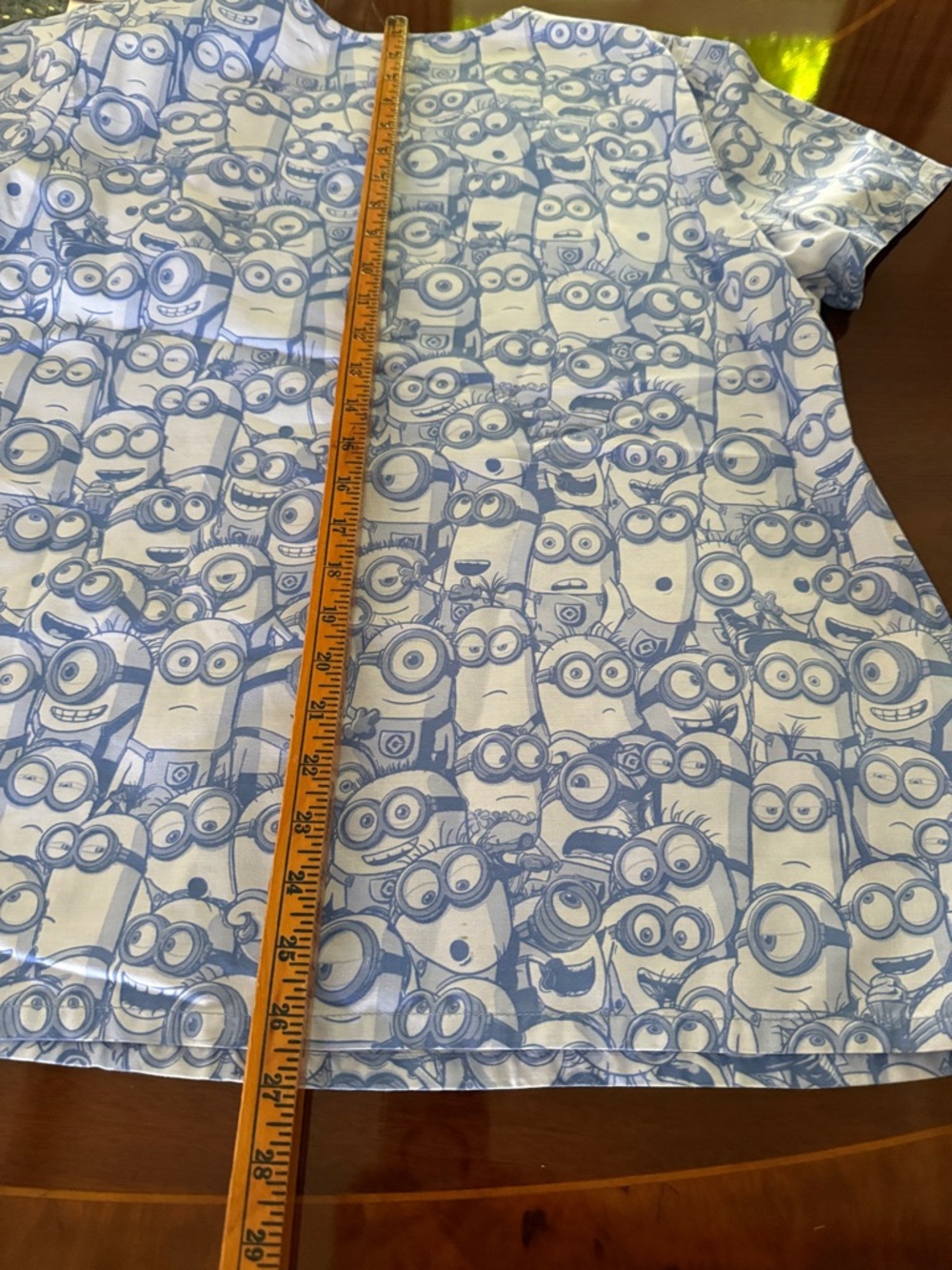 Minion print Scrub tops - Picture 6 of 16
